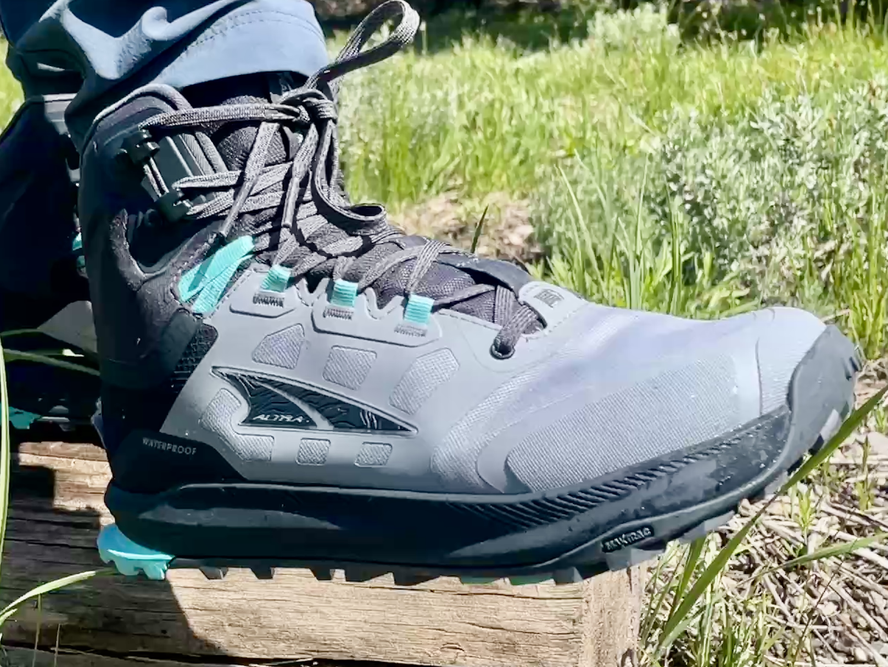 Altra Lone Peak 9